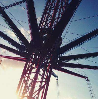 The Fair of the Throne arrives in Paris